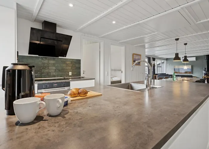 Prázdninový dům Akira - 250m From The Sea By Interhome *